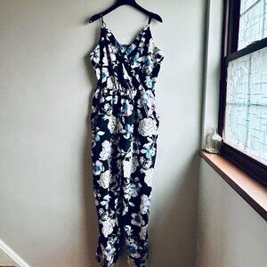 Yumi Curves Surplice Jumpsuit in Blue Botanical Print Size 18 UK